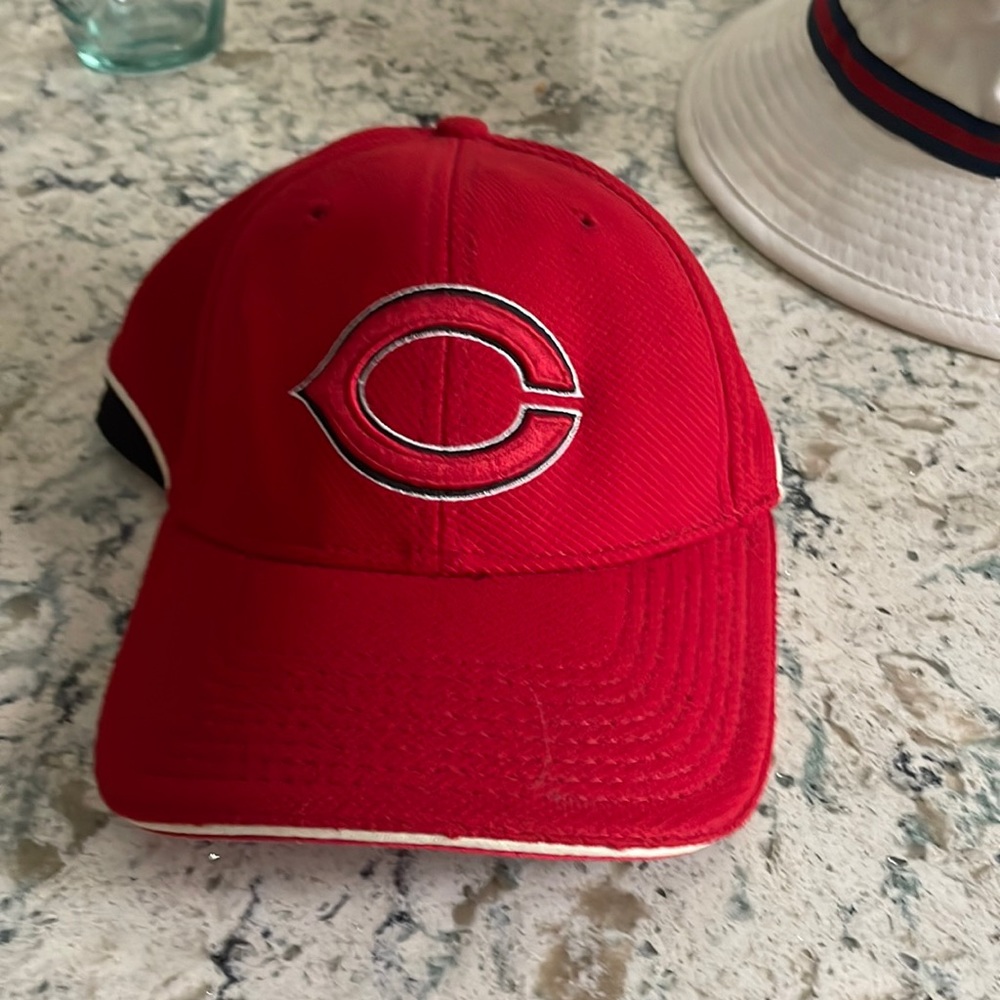 Cincinnati Reds Fitted Hat